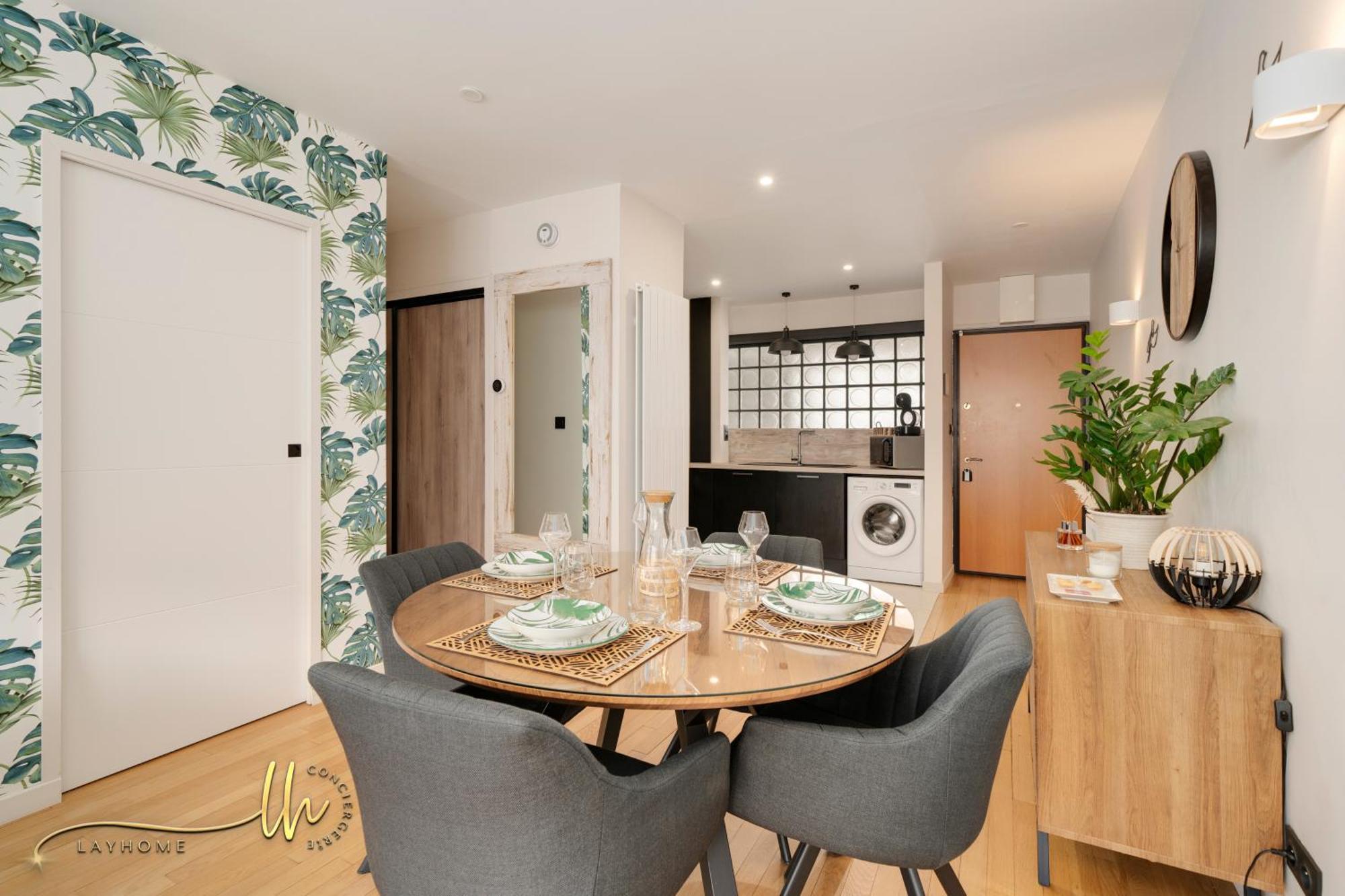 Appartement Chaleureux, Lumineux Et Confortable F2 Renove En Plein Coeur De *